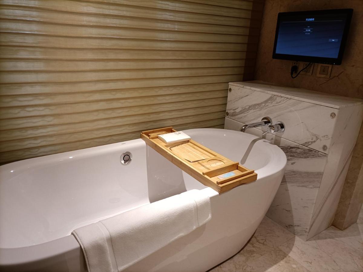 Baoying Jinling Hotel Экстерьер фото